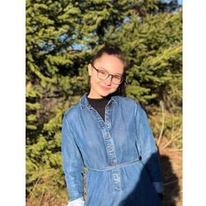 Meet your Posher, Elizabeth